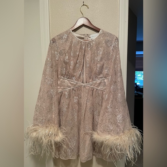 Like new condition! Size US 8. Worn once for about 3hrs for my wedding weekend. - Picture 4 of 10